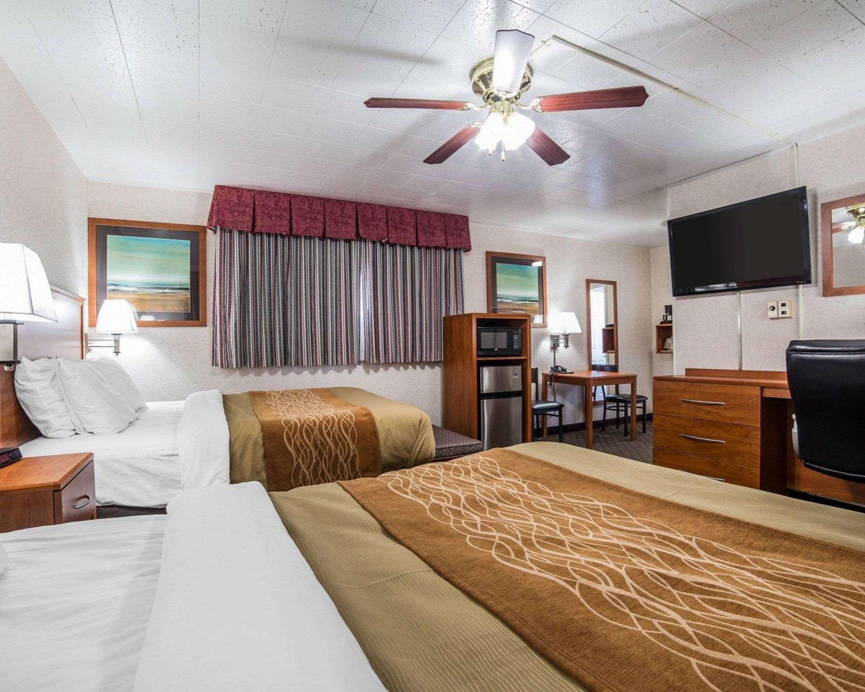 Rodeway Inn Elko Downtown Area Exterior photo